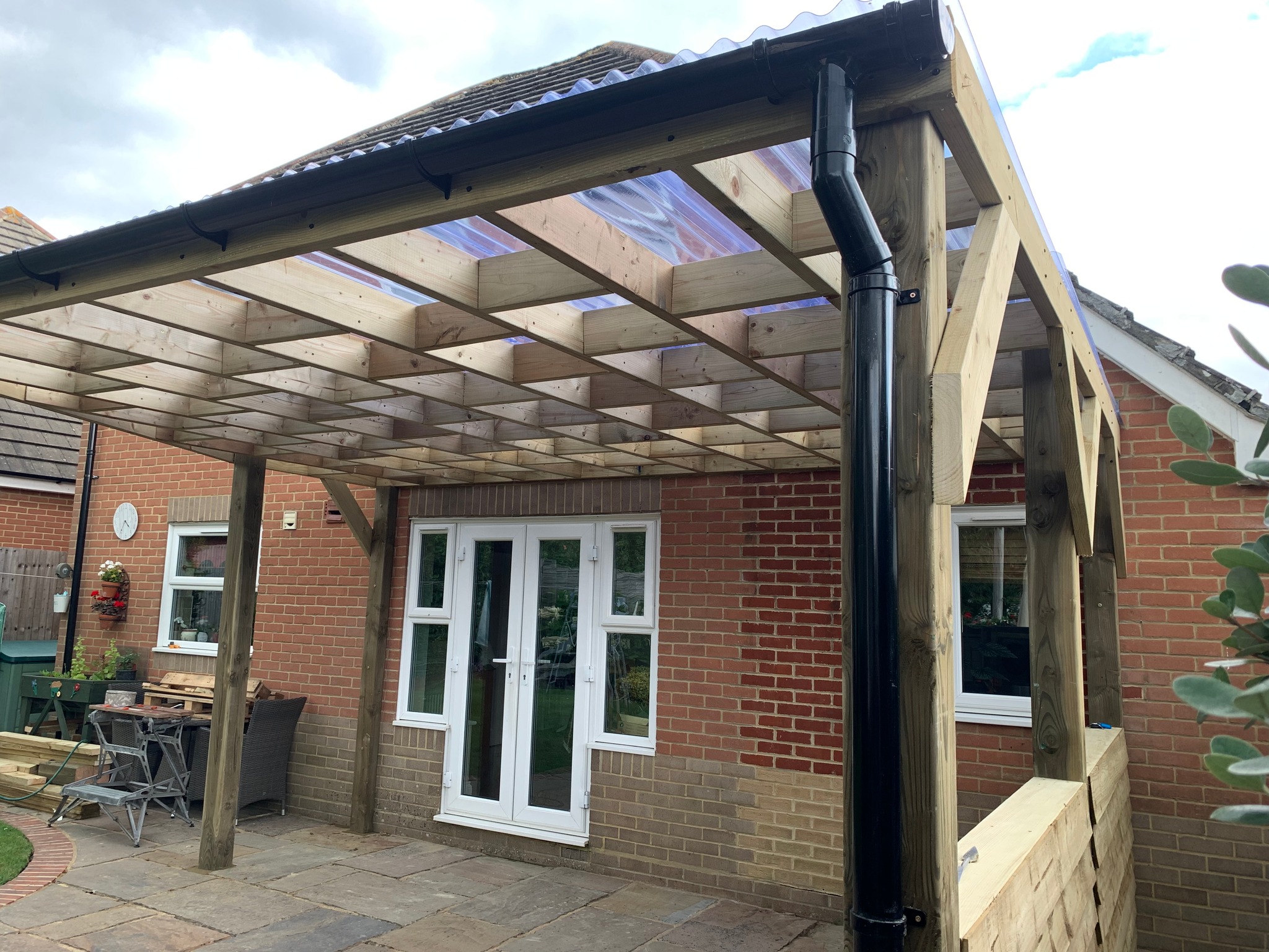 Bespoke Lean-tos & Pergola